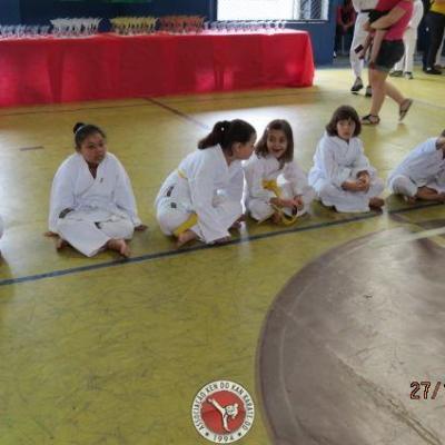 19 Aniversario 76