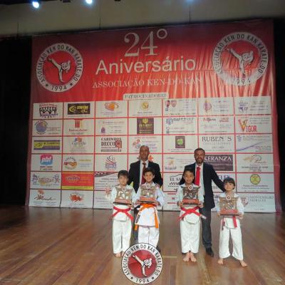 24 Aniversario 32
